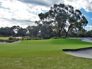 Peninsula Kingswood (North) 1st Green